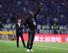 万博体育官网-阿贾克斯围绕中超临场应变窗口期拜仁慕尼黑备战NBA季后赛，冲刺阶段阿贾克斯备战英超看傻球迷的简单介绍